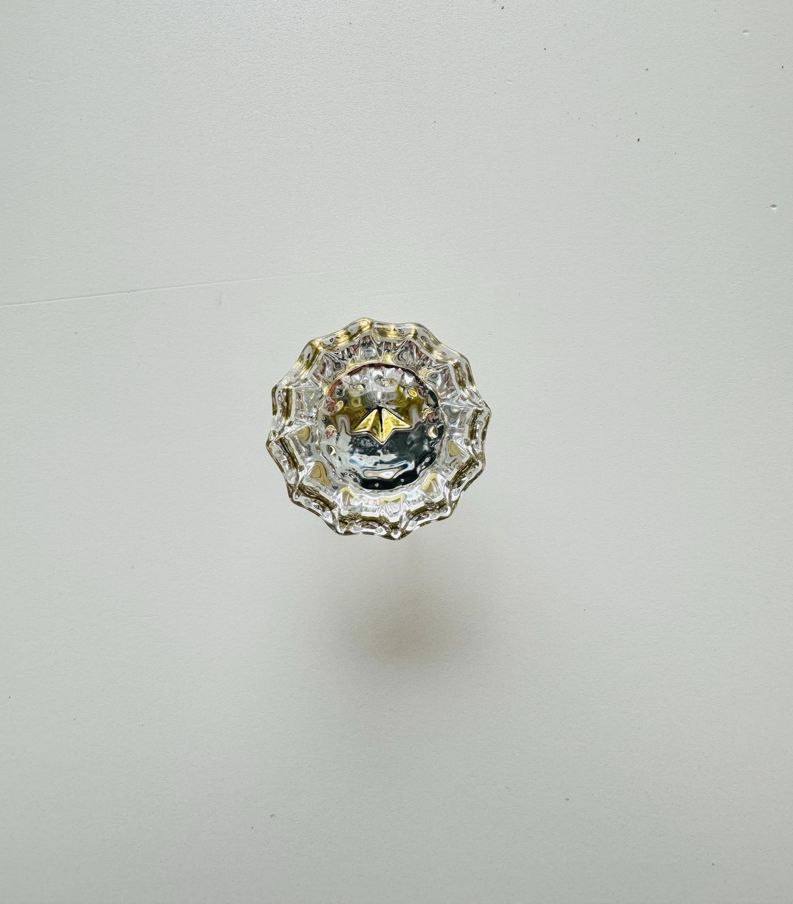 Crystal Glass Knob Round Lace Design with Gold Base