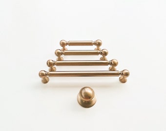 Tirador de armario de estilo transicional "Queen B" en bronce champán / Herrajes para armarios de cocina