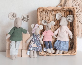 mini dolls for doll house