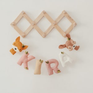 Banderín de fieltro con letras y nombre de bosque, guirnalda con nombre personalizada, letrero de peluche con nombre, banderín con nombre de bebé, decoración de guardería con animales del bosque, regalo para baby shower