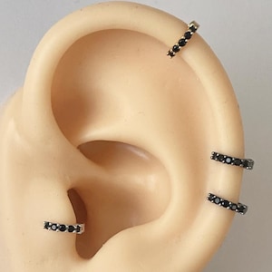 Tiny Black Diamond CZ Pave Huggie Hoops 925 Ster Silver Earrings for Earlobe Piercing Tragus Helix Cartilage Piercing Mini Hoops