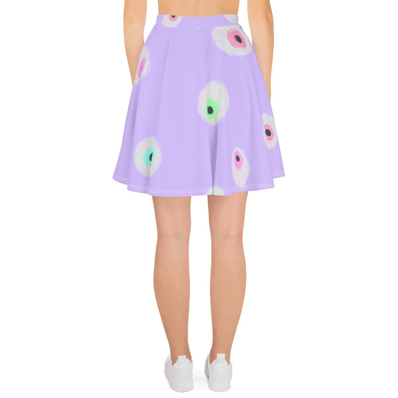 Eyeballs all over skirt!