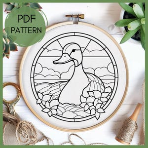 Duck embroidery pattern, stained glass style, duck Hand Embroidery PDF Pattern, Botanical Digital Stitching File, Animal Hoop Art Design