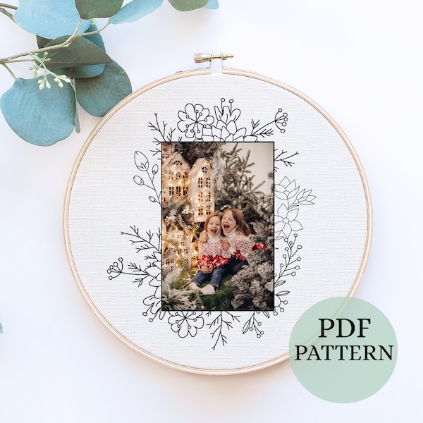 Christmas photo frame embroidery pattern, floral picture frame embroidery design, digital PDF pattern, needlepoint beginner, DIY gift, 4x6