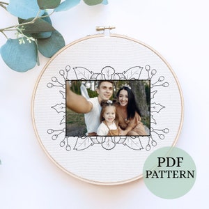 Photo frame hand embroidery pattern, Christmas idea gift, Instant download digital PDF, personalized floral hoop art, DIY gift, Floral frame