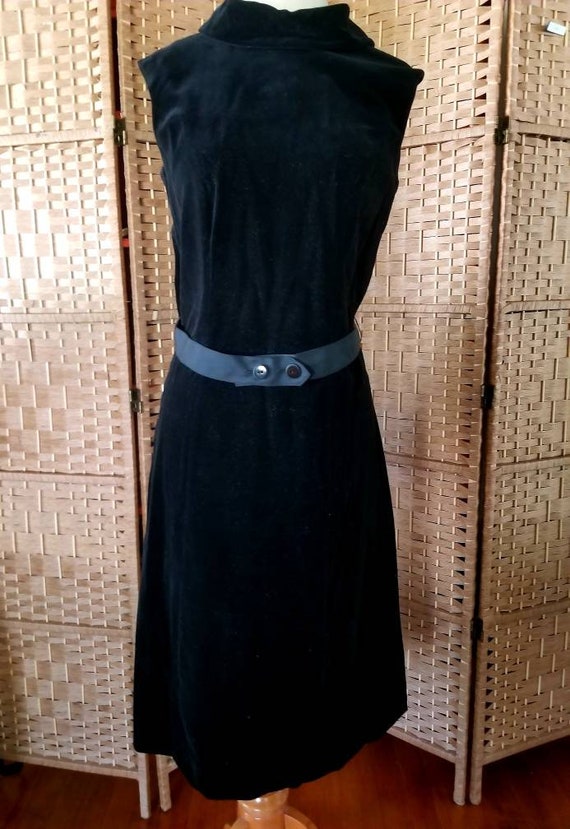 Vintage 60s Little Black Dress Black Velvet Sleeve