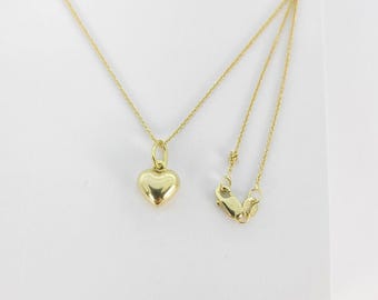 14K Solid Gold Tiny Heart Necklace - Minimalist Design Sacred Heart Necklace - Dainty Heart Pendant Necklace - Gift For Her