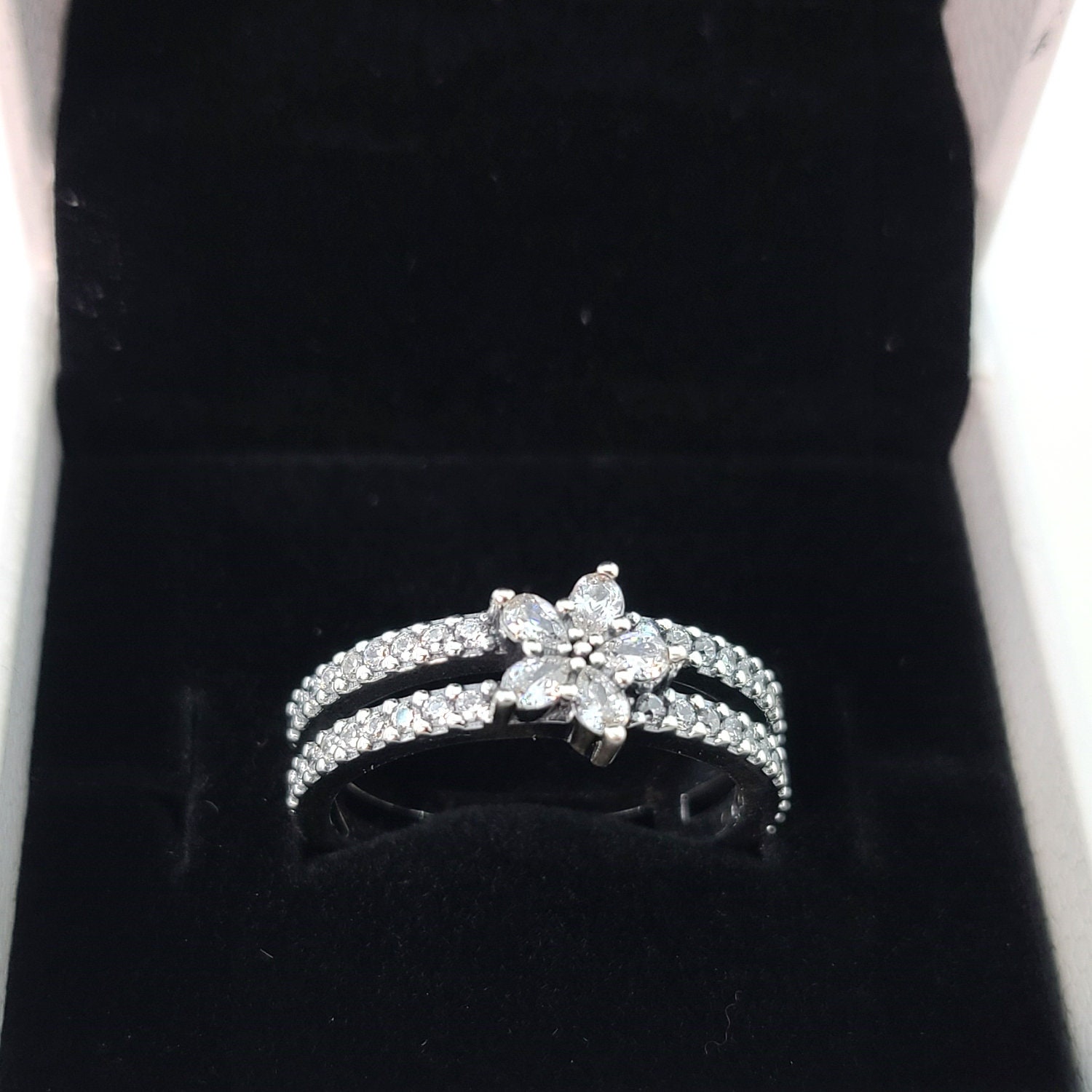 New Pandora Sterling Silver Sparkling 