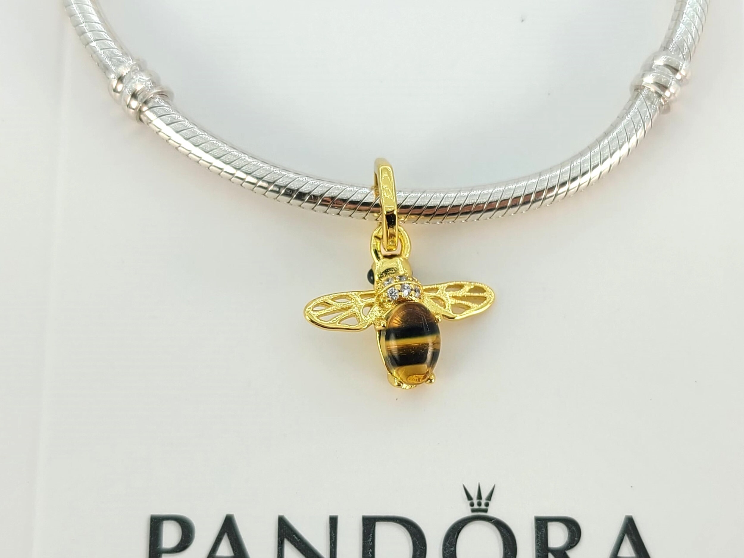 Pandora Queen Bee Womens Pendant 14kt Gold Plated Ale 5925(s)