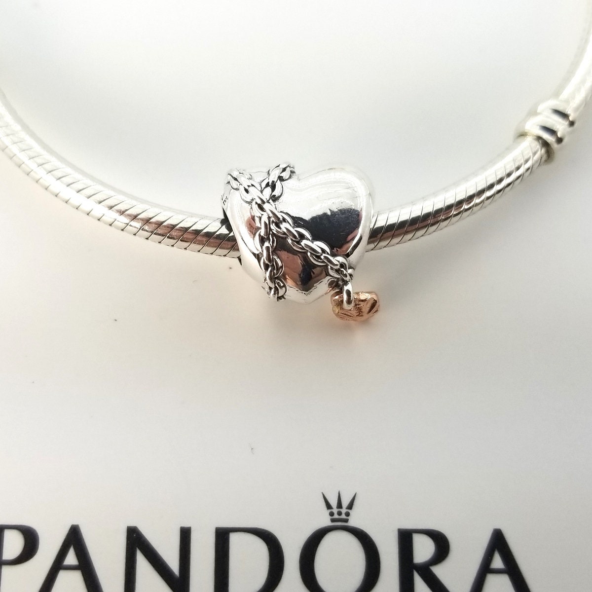 New Sterling Silver Chained Rose Heart 