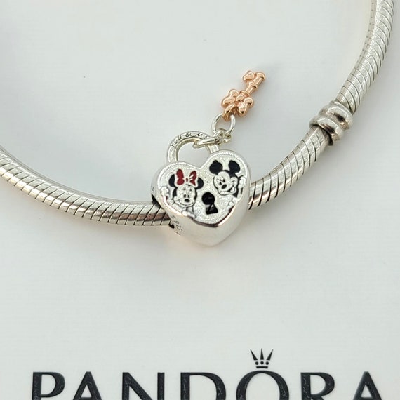 Mickey & Minnie Mouse ❤️🖤 #pandora #pandorabracelet #jewellery  #pandoracharms #pandoralover #disney #pandoradisney #pandoracollection… |  Instagram