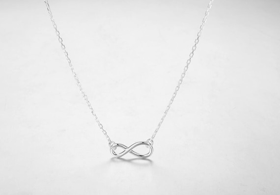 Infinity 2024 collier necklace