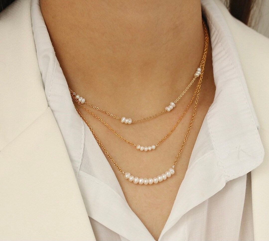 Simple gold sale chain with pearl
