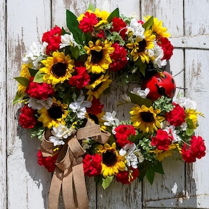 Summer Front Door Wreath, Red Geraniums and Sunflowers, Summer to Fall Wreath, Farmhouse Wreath, Front Door Wreath, Ladybug Wreath,
