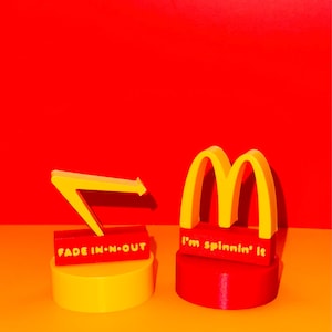 I&#39;&#39;m spinning it / Fade in & out 3D Printed 45RPM Record Adapters Set w. Custom Case