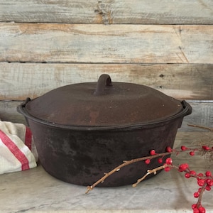 Cast Iron Dutch Oven Made in the USA 8
