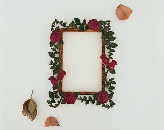 Vintage Floral Empty Picture Frame - 4 x 6 Small Metal Toleware Rose Photo Frame - Vintage Home Decor