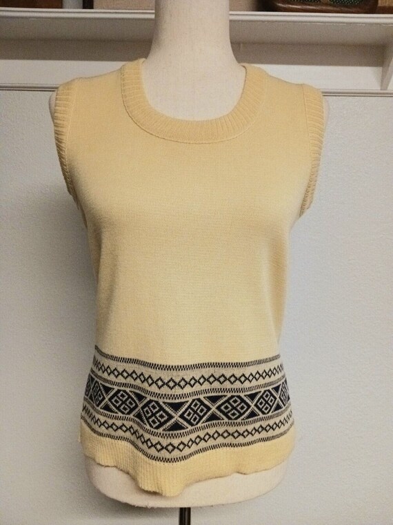 Vintage Butte Knit 70s Sleeveless Sweater - Women… - image 2