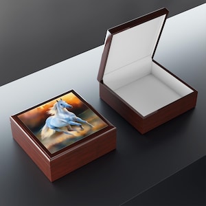 Stunning Horse Jewelry Box, Stunning Horse Decor, Gift for Horse Lovers, Jewelry Organizer, Elegant Horse Artwork