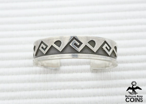 Astounding Vintage Native American Hopi Sterling Silver Band Ring Signed Manuel Hoyungwa (d) Astounding Vintage Native American Hopi Sterling Silver Band Ring Signed Manuel Hoyungwa (d)