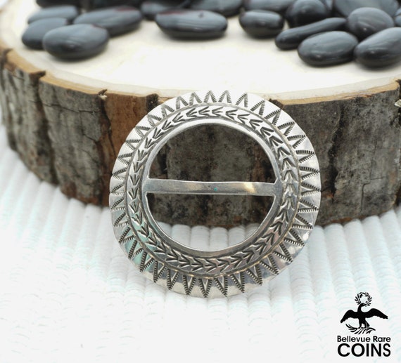 Happy Drancing Deer Vintage Native American Navajo Sterling Silver Buckle Happy Drancing Deer Vintage Native American Navajo Sterling Silver Buckle
