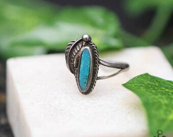 Southwestern Americana Silver Leaf & Berry Turquoise Boho Ring