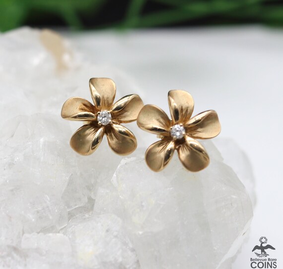 Edward Sultan Na Hoku 14k Yellow Gold Diamonds Plumeria Flower