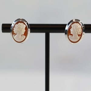 9k White Gold Carved Shell Curly Hair Maiden Cameo Stud Earrings