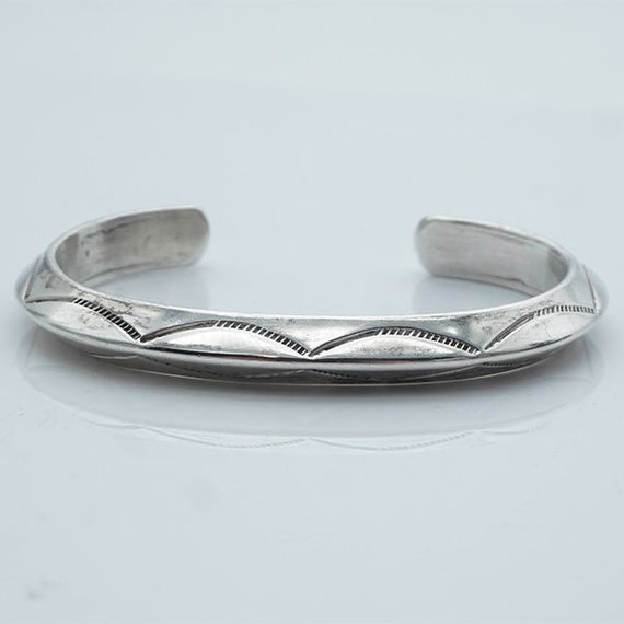 Vintage Nora Tahe Native Navajo Sterling Silver Etched Cuff
