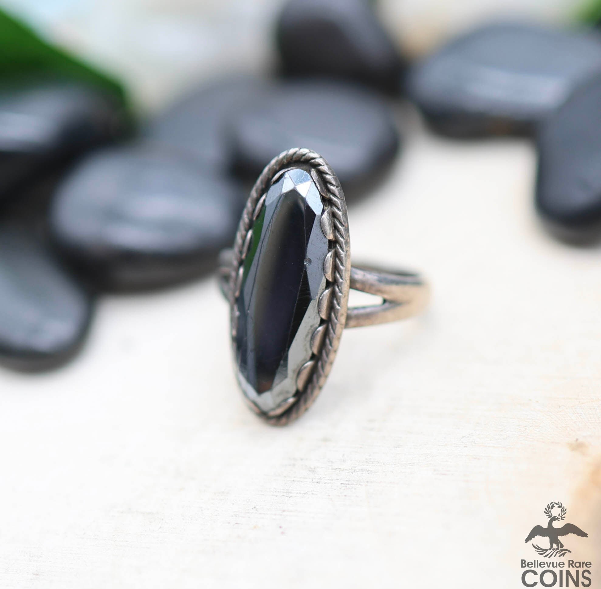 Vintage Sterling Silver Band Ring Oval Bezel Set Faceted