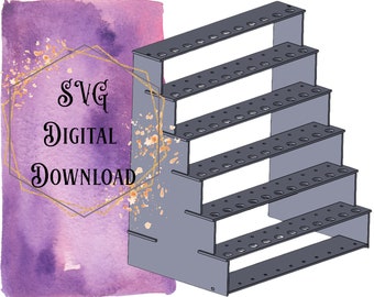 Könnte beinhalten: SVG-Digitaler Download eines 6-stöckigen Regals mit Löchern zum Verstauen von Gegenständen. Das Regal ist aus Holz und hat eine graue Oberfläche.