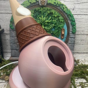 Ice Cream MagSafe Ladegerät Halter - Uhr UND Telefon - 3D gedruckt -
