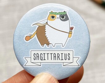 Sagittarius cat pin badge. 1.25 inch button. Cute zodiac pinback button. Handmade cat person gift. Horoscope accessory gift for cat mom.