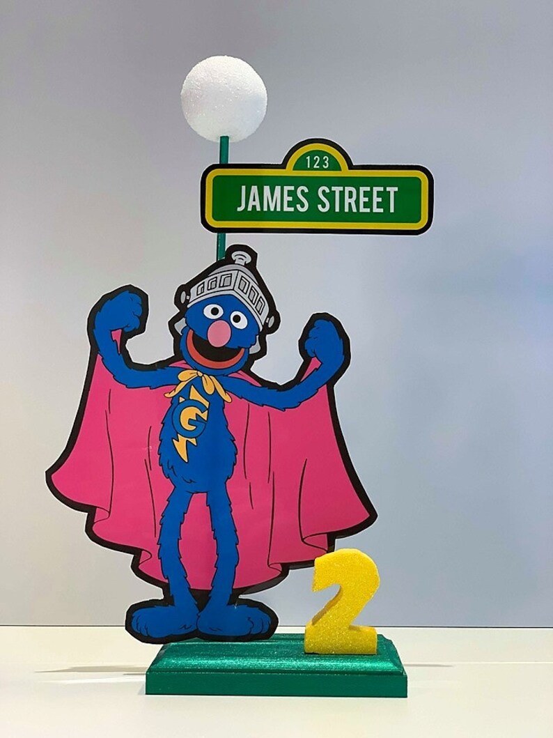 14 Inch Oscar The Grouch Sesame Street Birthday Theme Party Lamp Post Centerpiece With Personalized Name And Number