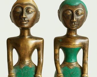 Estatua vintage de novios javaneses: figuras de latón hechas a mano (15 cm)