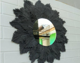 Miroir macrame noir fait main /Mur de Boho accrochant 40 cm de diamètre