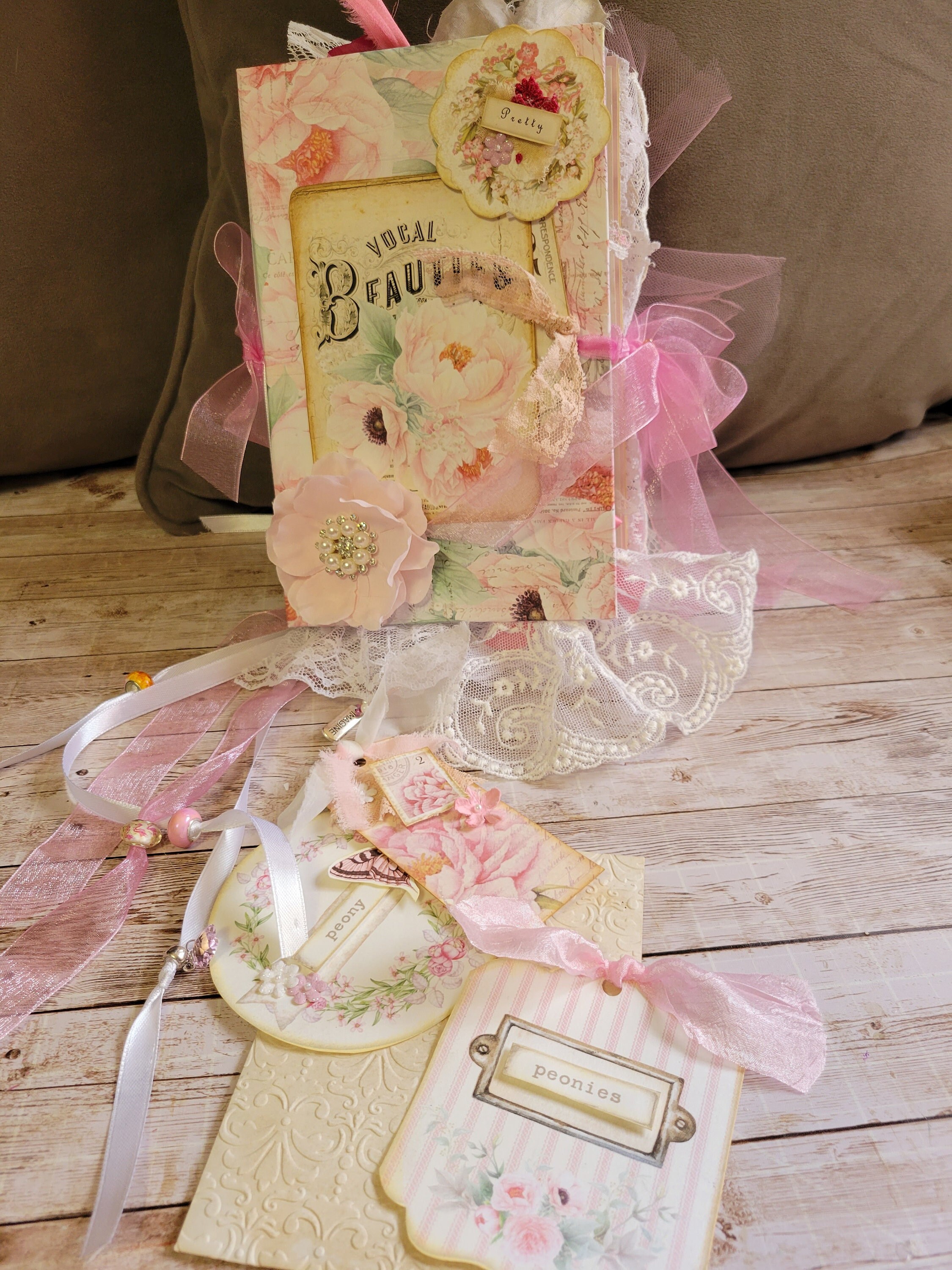 Shabby Chic Journal Toppers - YouTube