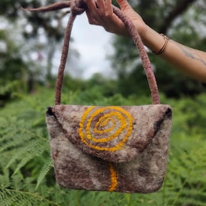wool bag, handmade bag, wool crossbody bag, wet felted handbag, eco wool bag, sheep wool shoulder bag, artisan felt bag felt bag with silk