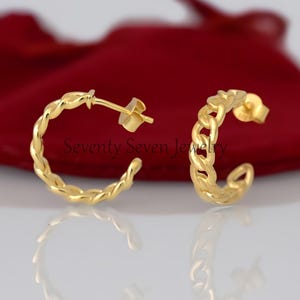 14k Gold Strawberry Studs, 14k Strawberry Oorbellen, Ruby & Emerald Strawberry Studs, Minimalistische Studs, Gold Studs Oorbellen, 14k Studs