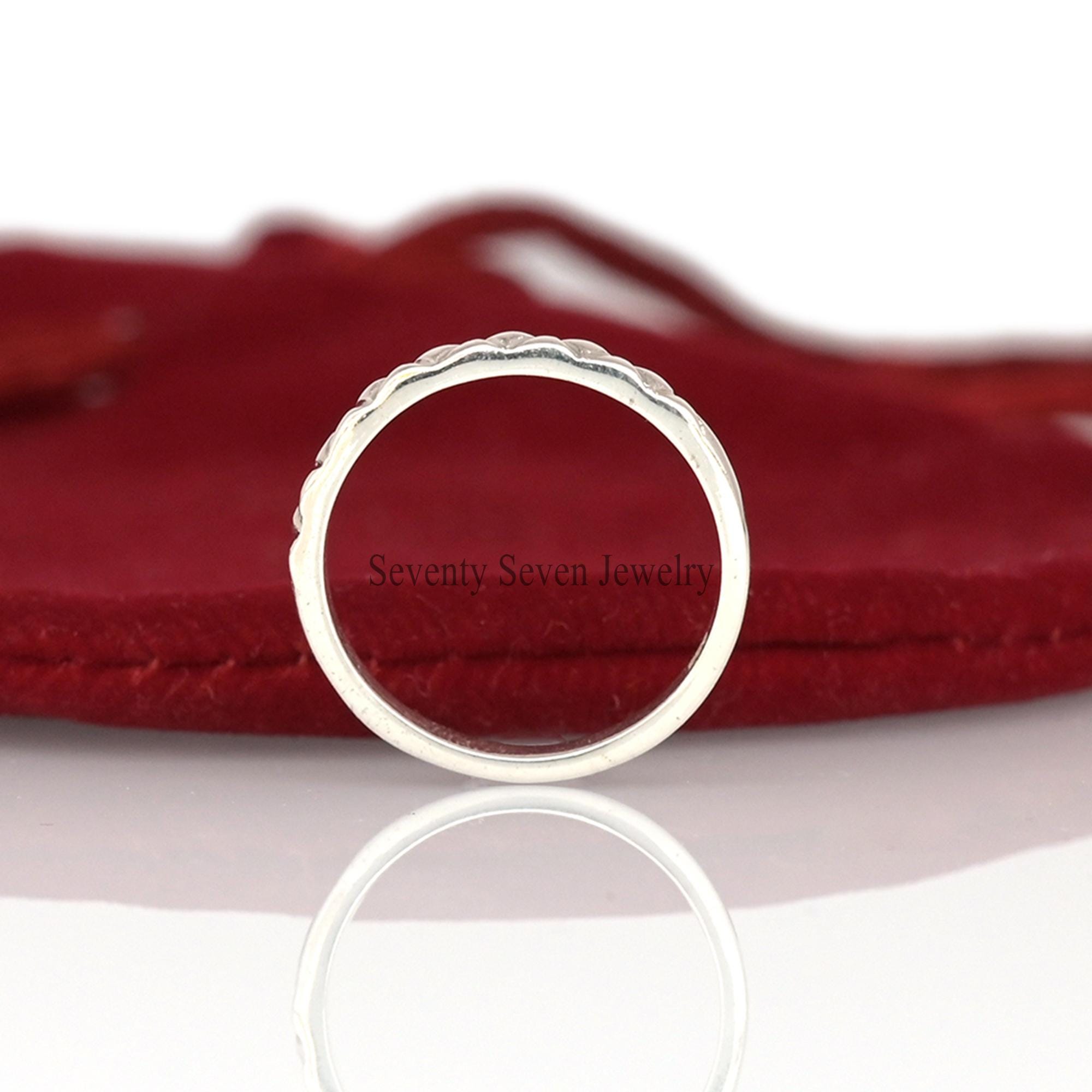 14K Gold Pyramid Wedding Band - Triangle Ring - View 7 - Seventy Seven Jewelry | SKU: SSMJR1935-14KYG-2026 14K Gold Pyramid Wedding Band - Triangle Ring - View 7 - Seventy Seven Jewelry | SKU: SSMJR1935-14KYG-2026