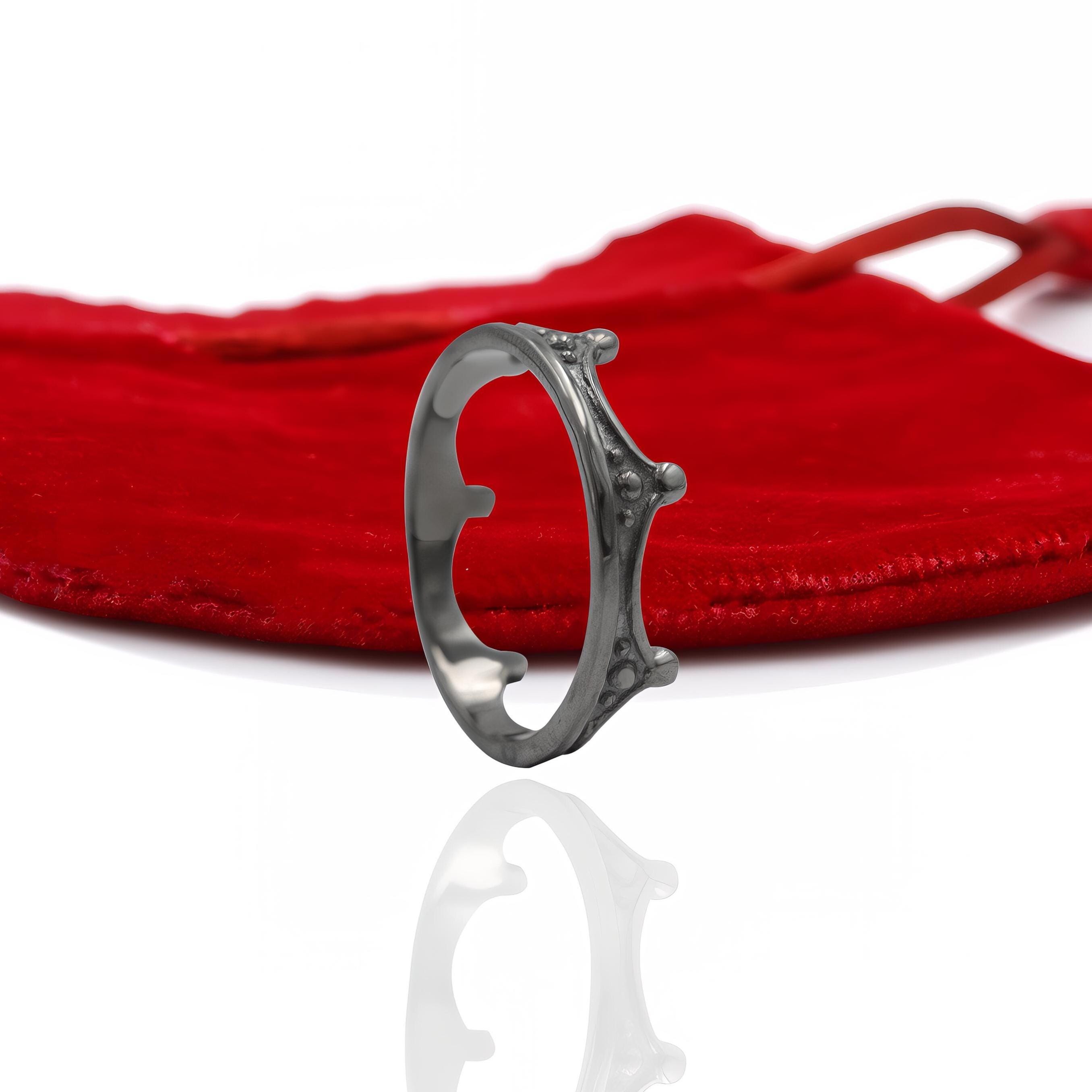 Sterling Silver Crown Ring: Modern Princess Band - View 5 - Seventy Seven Jewelry | SKU: SSMJR427-SLYG-2026