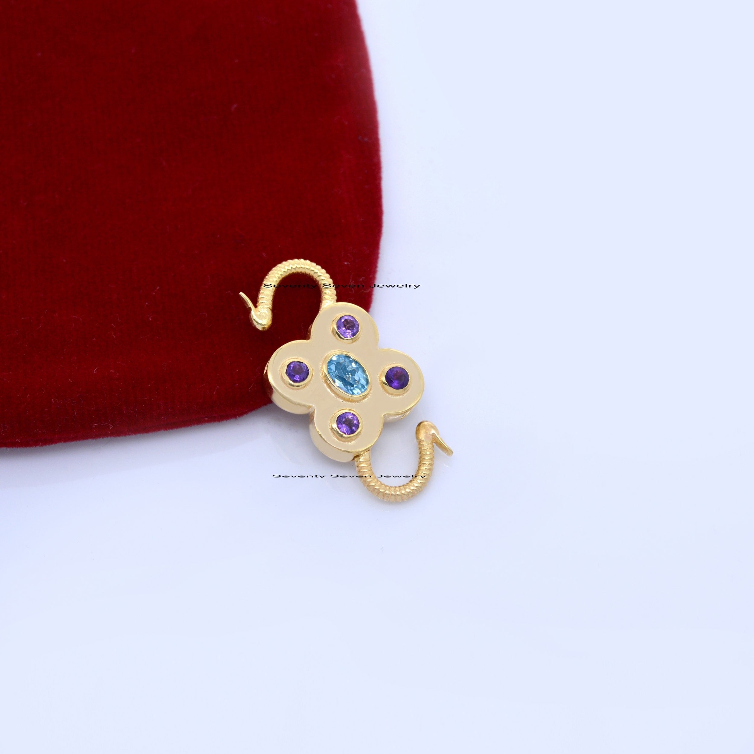 14K Gold Gemstone Floral Padlock: Vintage Designer Pendant (30*16 MM) - View 6 - Seventy Seven Jewelry | SKU: SSMJP65-14KYGPQ 14K Gold Gemstone Floral Padlock: Vintage Designer Pendant (30*16 MM) - View 6 - Seventy Seven Jewelry | SKU: SSMJP65-14KYGPQ