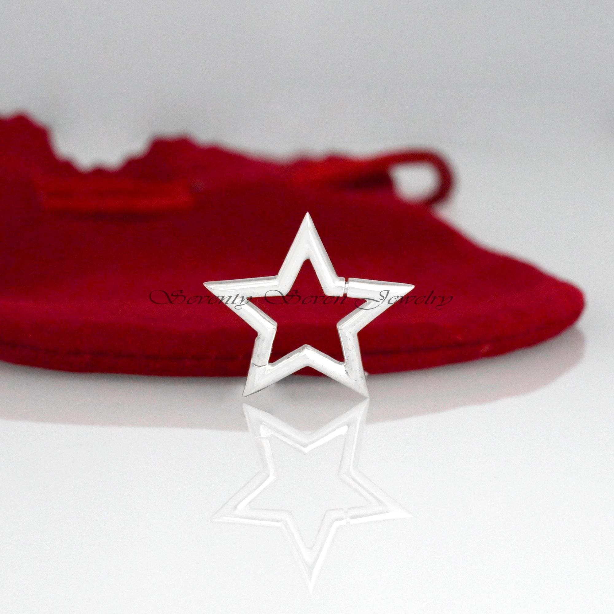 925 Silver Star Charms Holder: Two-Tone Connector Lock - View 7 - Seventy Seven Jewelry | SKU: SSMJP508A-SLYG-2026 925 Silver Star Charms Holder: Two-Tone Connector Lock - View 7 - Seventy Seven Jewelry | SKU: SSMJP508A-SLYG-2026