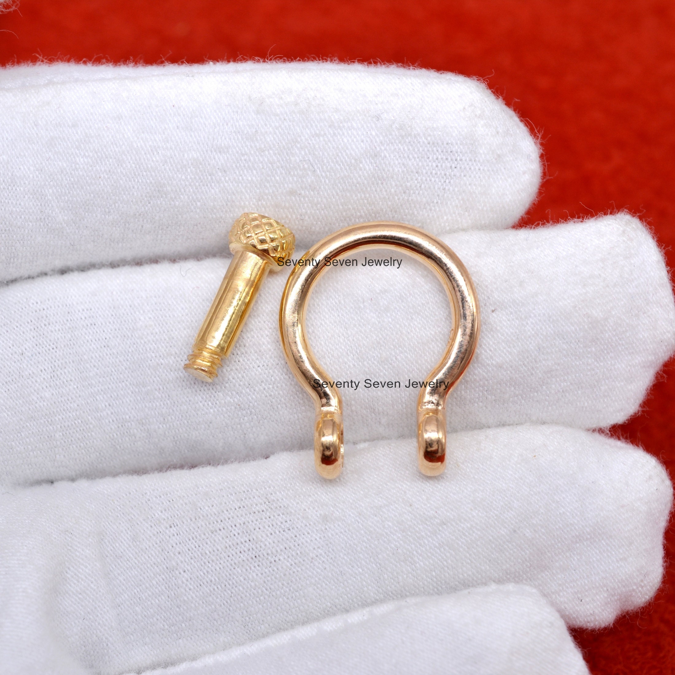Sterling Silver Shackle Lock: Screw Carabiner Connector (25x20 MM) - View 6 - Seventy Seven Jewelry | SKU: SSMJP72-SLYG-2026 Sterling Silver Shackle Lock: Screw Carabiner Connector (25x20 MM) - View 6 - Seventy Seven Jewelry | SKU: SSMJP72-SLYG-2026