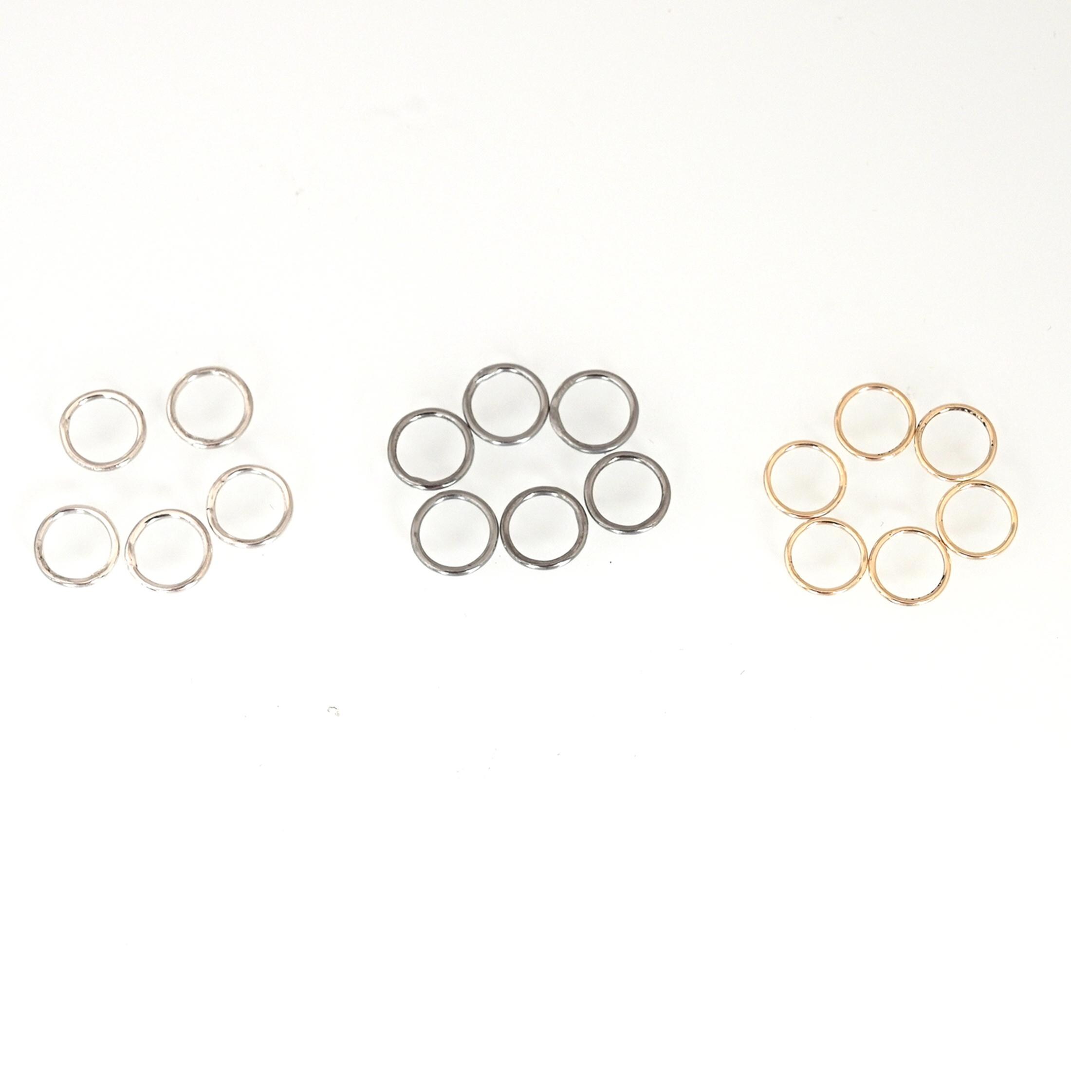 9K Gold Round Jump Ring: Connector Lock Pendant - View 5 - Seventy Seven Jewelry | SKU: SSMJF127-9KYG-2026 9K Gold Round Jump Ring: Connector Lock Pendant - View 5 - Seventy Seven Jewelry | SKU: SSMJF127-9KYG-2026
