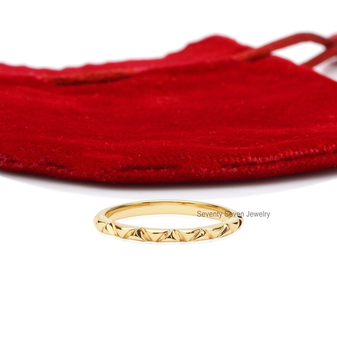 14K Gold Pyramid Ring, Pyramid Wedding Band, Plain Pyramid Ring