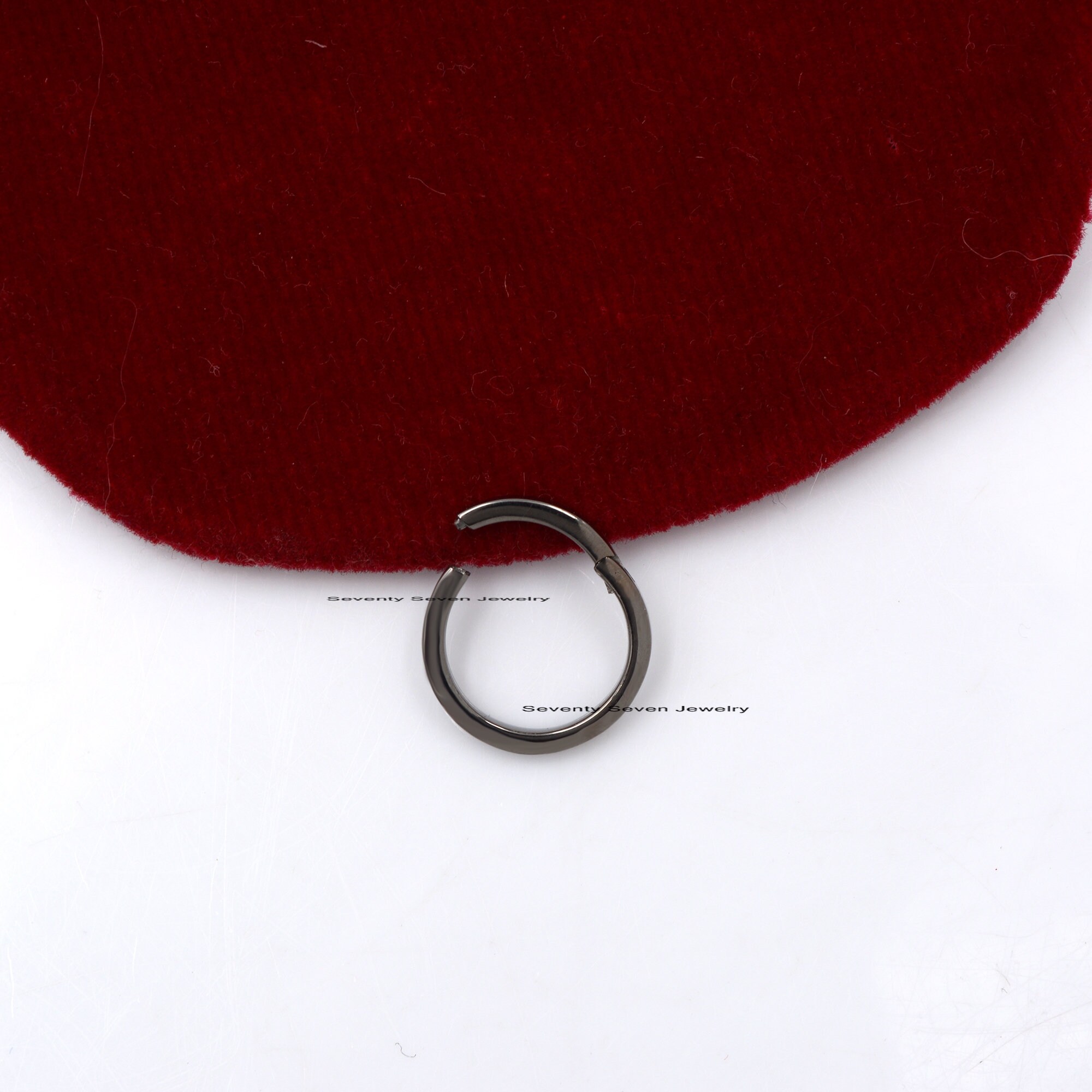 925 Silver Round Charms Enhancer: Plain Link Lock (15*15 MM) - View 6 - Seventy Seven Jewelry | SKU: SSMJH447-SLYG-2/2026
