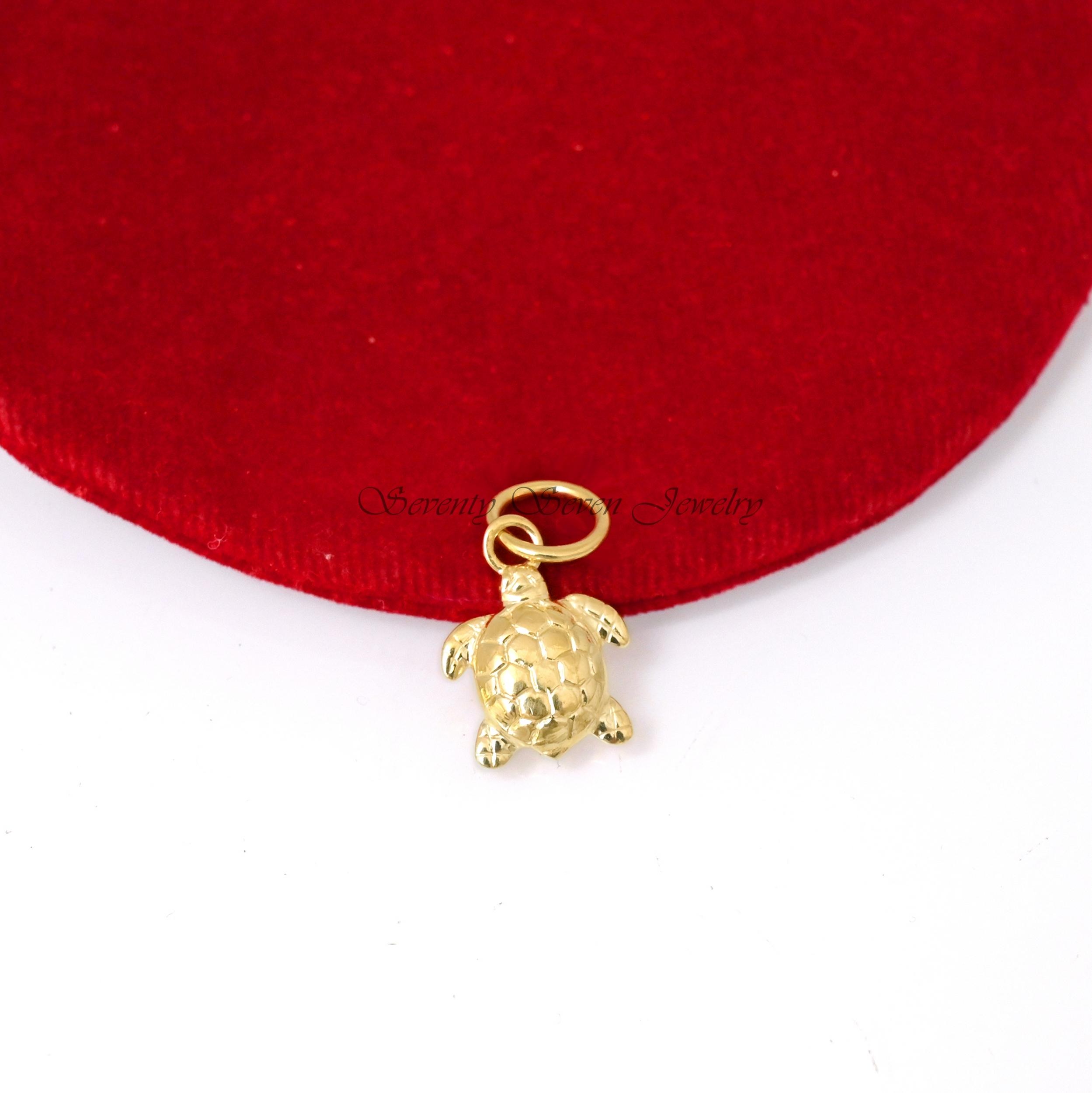 14k Gold Plated Turtle Pendant: Sea Charm Jewellery - View 6 - Seventy Seven Jewelry | SKU: SSMJP5176-SLYG-20M 14k Gold Plated Turtle Pendant: Sea Charm Jewellery - View 6 - Seventy Seven Jewelry | SKU: SSMJP5176-SLYG-20M