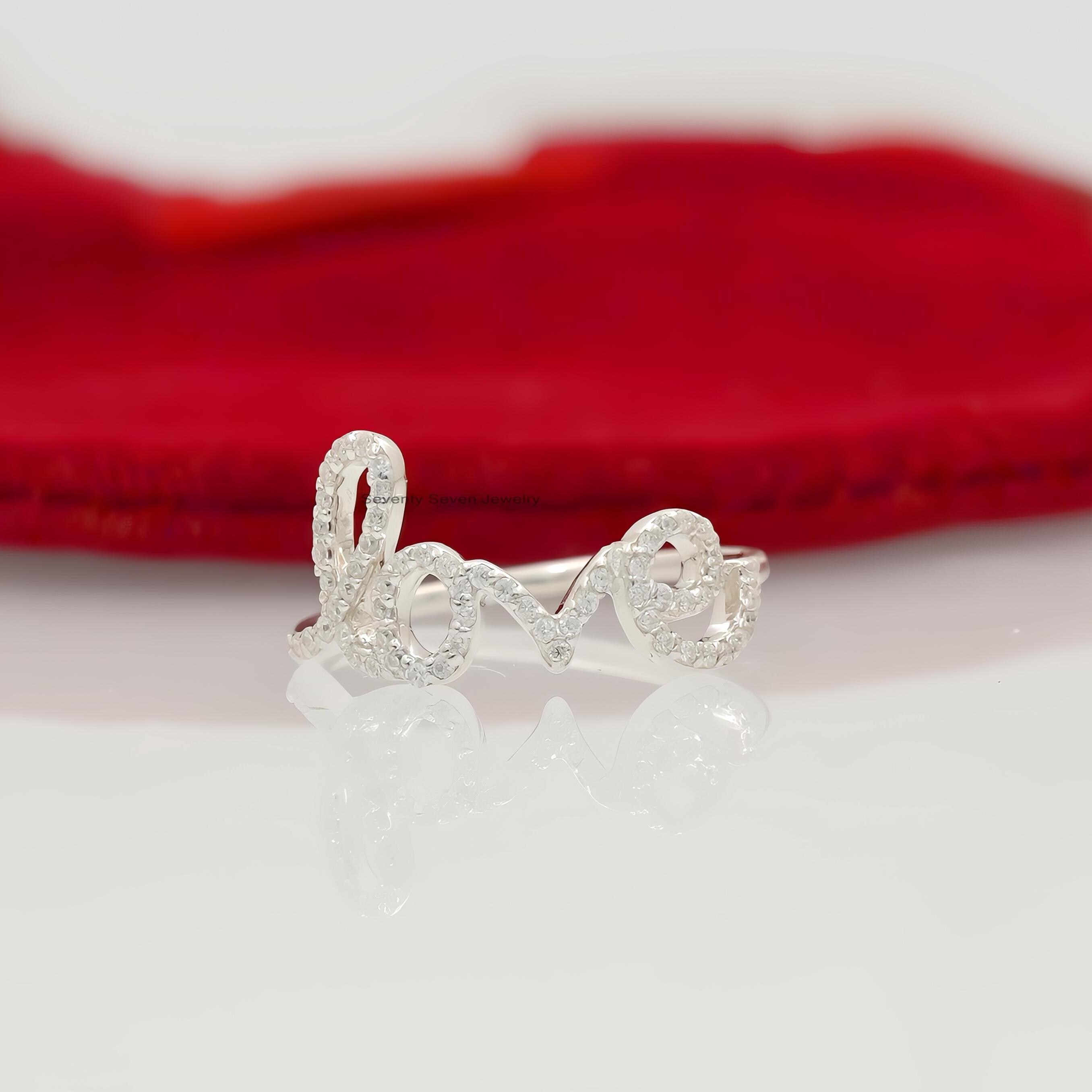 925 Silver Love Band: Minimalist Diamond Ring - View 5 - Seventy Seven Jewelry | SKU: SSMJR2862-SLYGDI-US-9 925 Silver Love Band: Minimalist Diamond Ring - View 5 - Seventy Seven Jewelry | SKU: SSMJR2862-SLYGDI-US-9