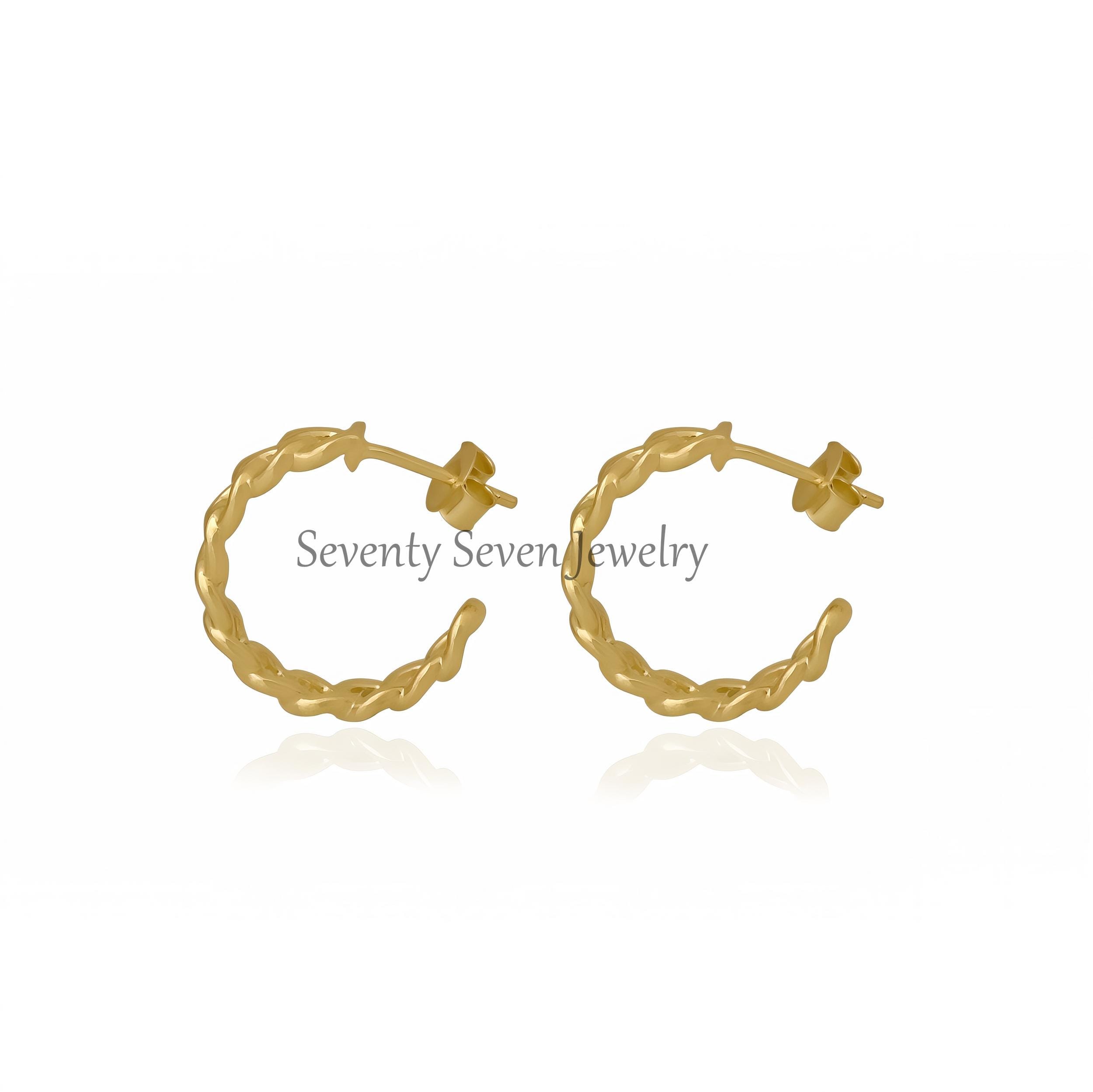 14K Gold Cuban Hoop Earrings: Curb Chain Studs - View 5 - Seventy Seven Jewelry | SKU: SSMJE1849-SLYG-20M 14K Gold Cuban Hoop Earrings: Curb Chain Studs - View 5 - Seventy Seven Jewelry | SKU: SSMJE1849-SLYG-20M